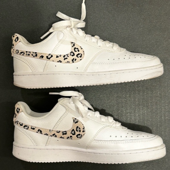 Nike Court Vision Low Cheetah Print Swoosh Size 6.5 - Picture 2 of 4